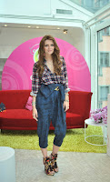 Mischa Barton In The Ugliest Pants Ever!