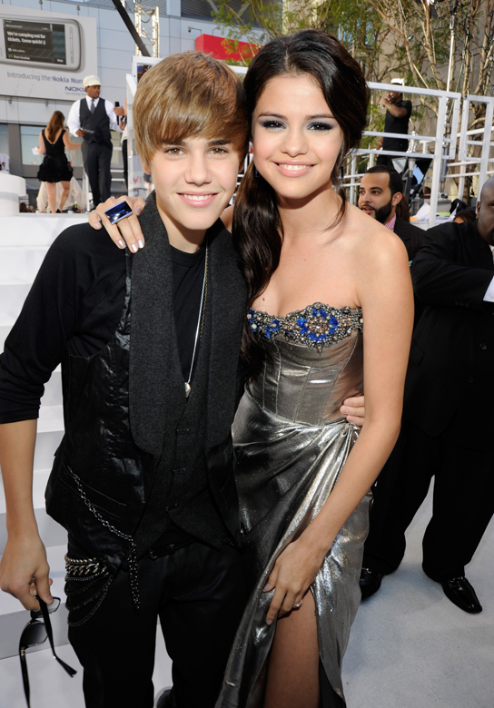 justin bieber with selena gomez kissing for real. Justin#39;s movie, NEVER SAY