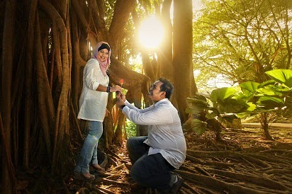 Contoh Foto Pre Wedding Outdoor Romantis Terbaik 2019