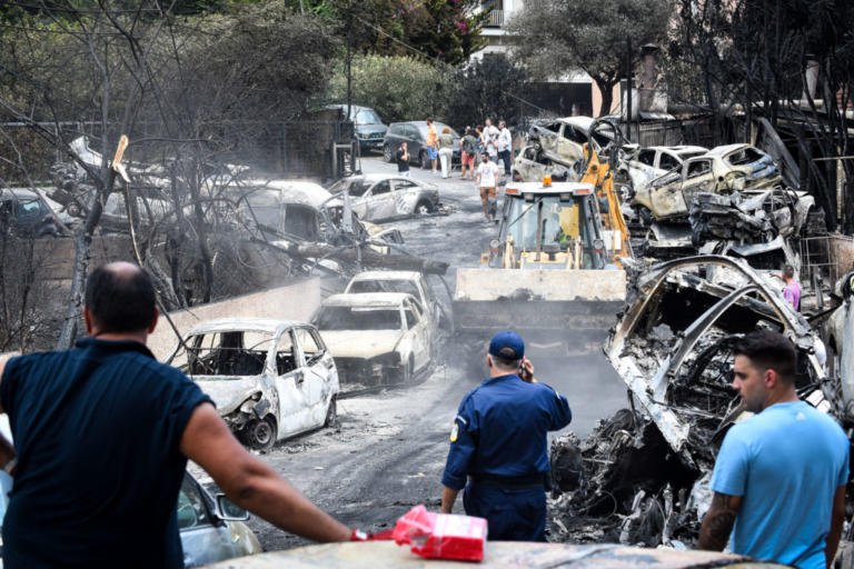 Πότε θα καταβληθεί η επόμενη διπλή σύνταξη στους πυρόπληκτους- τα λεφτά από δωρεές τα έφαγαν συμμορίτες