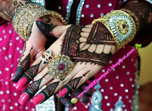 http://dilkiduniyaa1.blogspot.com/2016/12/latest-pakistani-mehndi-desing-for-girls.html