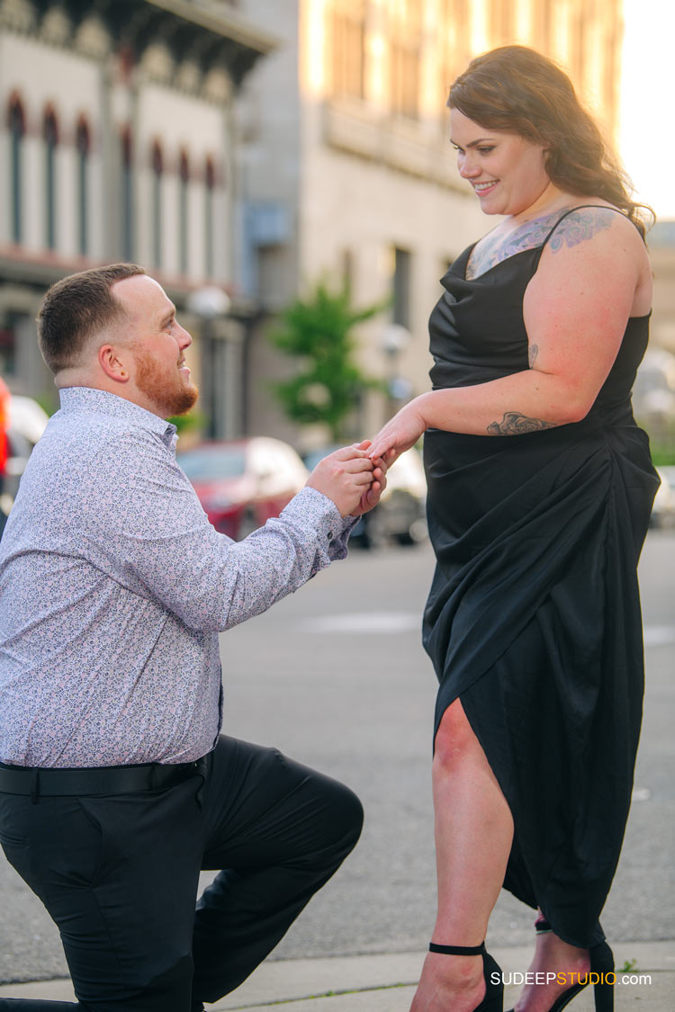 Ann Arbor Downtown Engagement Pictures by SudeepStudio.com Ann Arbor Wedding Photographer