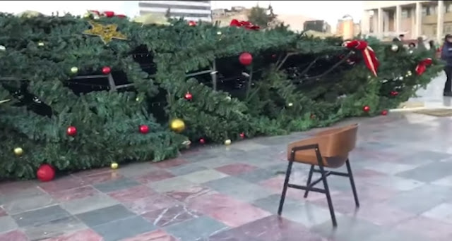 Strong Winds in Tirana, Christmas Tree down and many damages