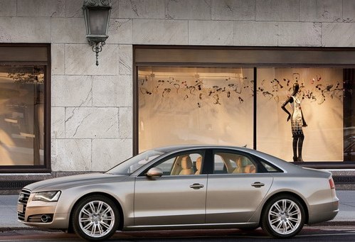 Audi sedan A8