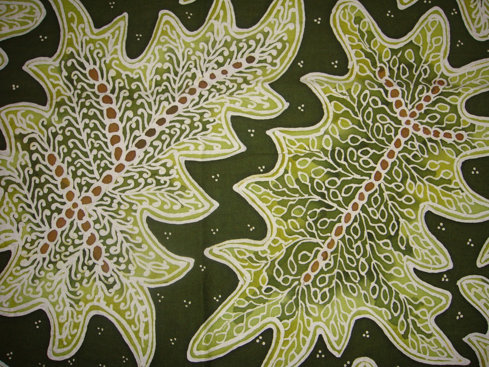pengrajin batik  tulis warna  alam