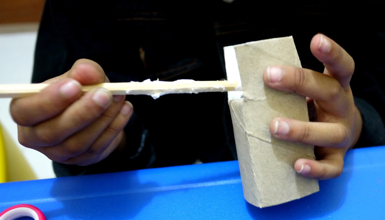 HAND CRAFT membuat  mainan  anak dari  kertas  karton 