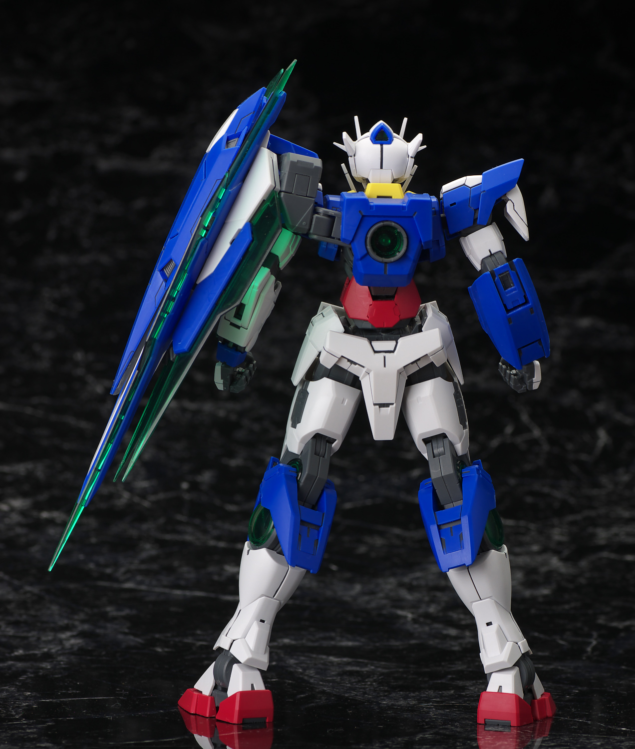 ... MG 1/100 Gundam 00 Qan[T] No.41 Hi Res Images (Many WALLPAPER Size