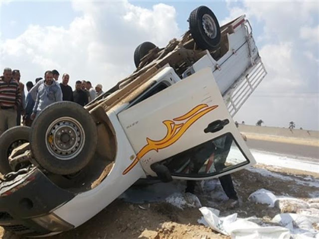 إصابة 5 عمال إثر حادث انقلاب سيارة ربع نقل بمركز  أبشواي في الفيوم