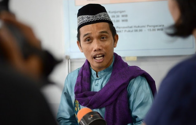 Biografi Ustadz Muhammad Nur Maulana