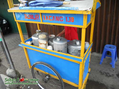 Selby's Food Corner: Tukang Bubur Kacang Hijau dan Ketan Hitam (Mung