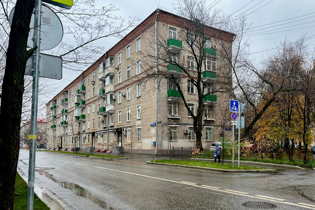 Новолесная улица, жилой дом 1959 года постройки Новолесная улица, жилой дом 1959 года постройки