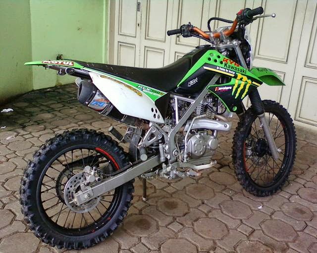 Galeri Foto Modifikasi  Kawasaki KLX  150 Terbaru  Modif  