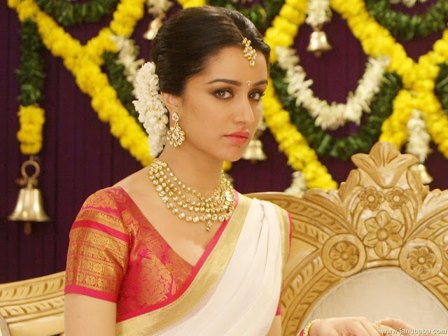 Shraddha Kapoor HD Wallpaper