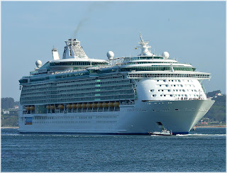 Gambar Kapal Pesiar MS Independence of The Seas