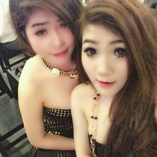 Gái xinh nóng bỏng tự sướng, phê lê mê