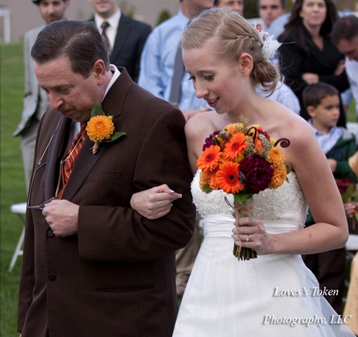 With a traditional fall color palette as our 