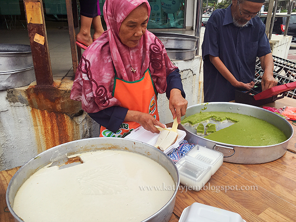 Kathyjem: Kuih Makcik Tepung Talam & Seri Muka Paling 