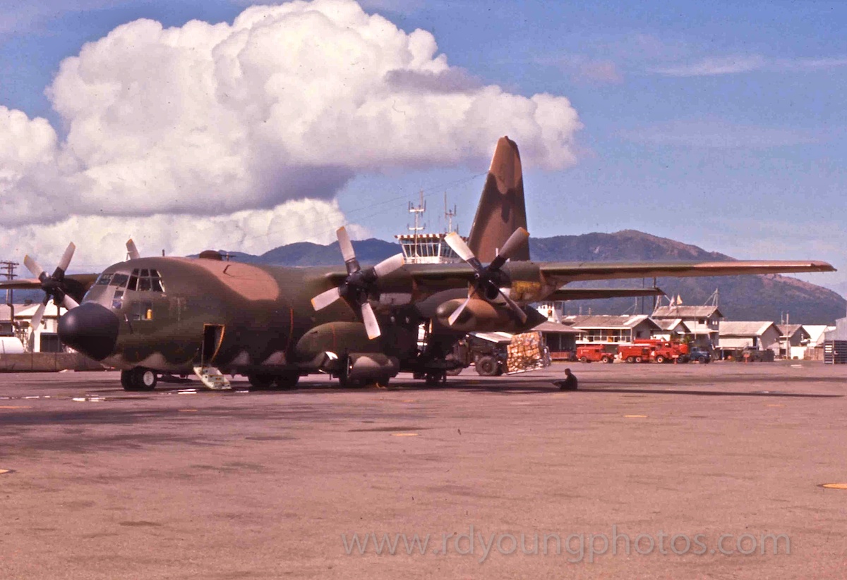 Memoir Vietnam  SE Asia 1972 Phu  Cat  C 130 loading