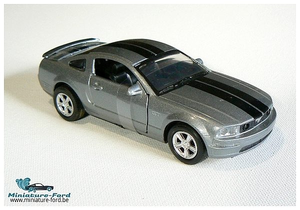 NewRay, Mustang GT, gris métal