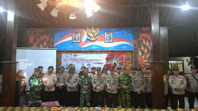 Sinergi TNI Polri pada gelar budaya HUT Bhayangkara 77 di Kecamatan Blora Kota