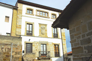 Colunga, Lastres, palacio de los Robledo