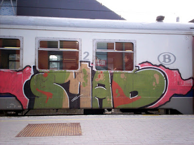 Mad graffiti