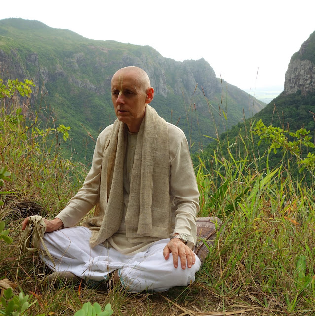 Sankarshan Das Chanting Hare Krishna in Mauritius