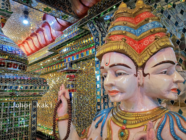 Johor_Bahru_Hindu_Glass_Temple