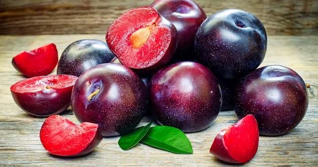 Beberapa Manfaat Mengkonsumsi Buah Plum Tips Orang Sehat