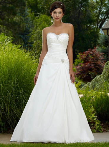 simple strapless wedding dress