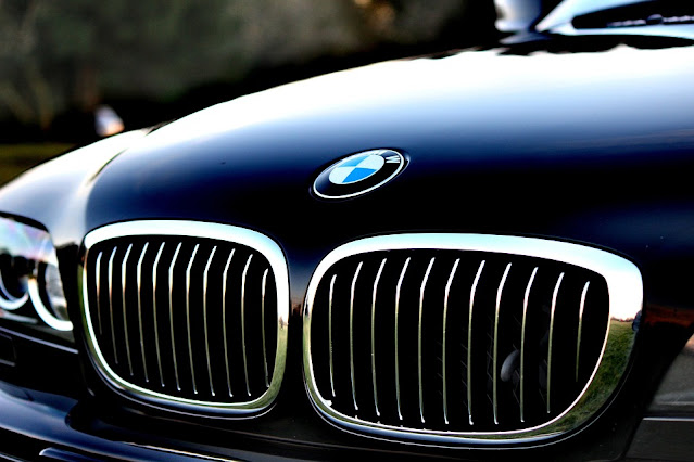 ¿Por qué las piezas y el mantenimiento de BMW son tan caros?