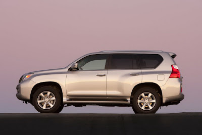 2010 Lexus GX460 Side View