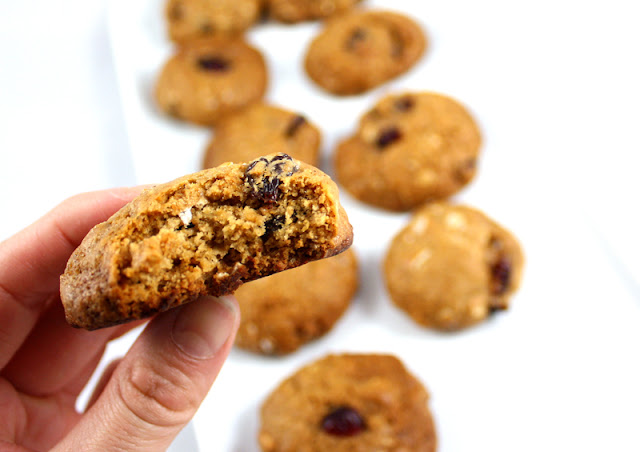 Oppskrift Julecookies Småkaker Julebakst Hjemmelagde Hjemmebakte Cookies Tranebær Rosiner