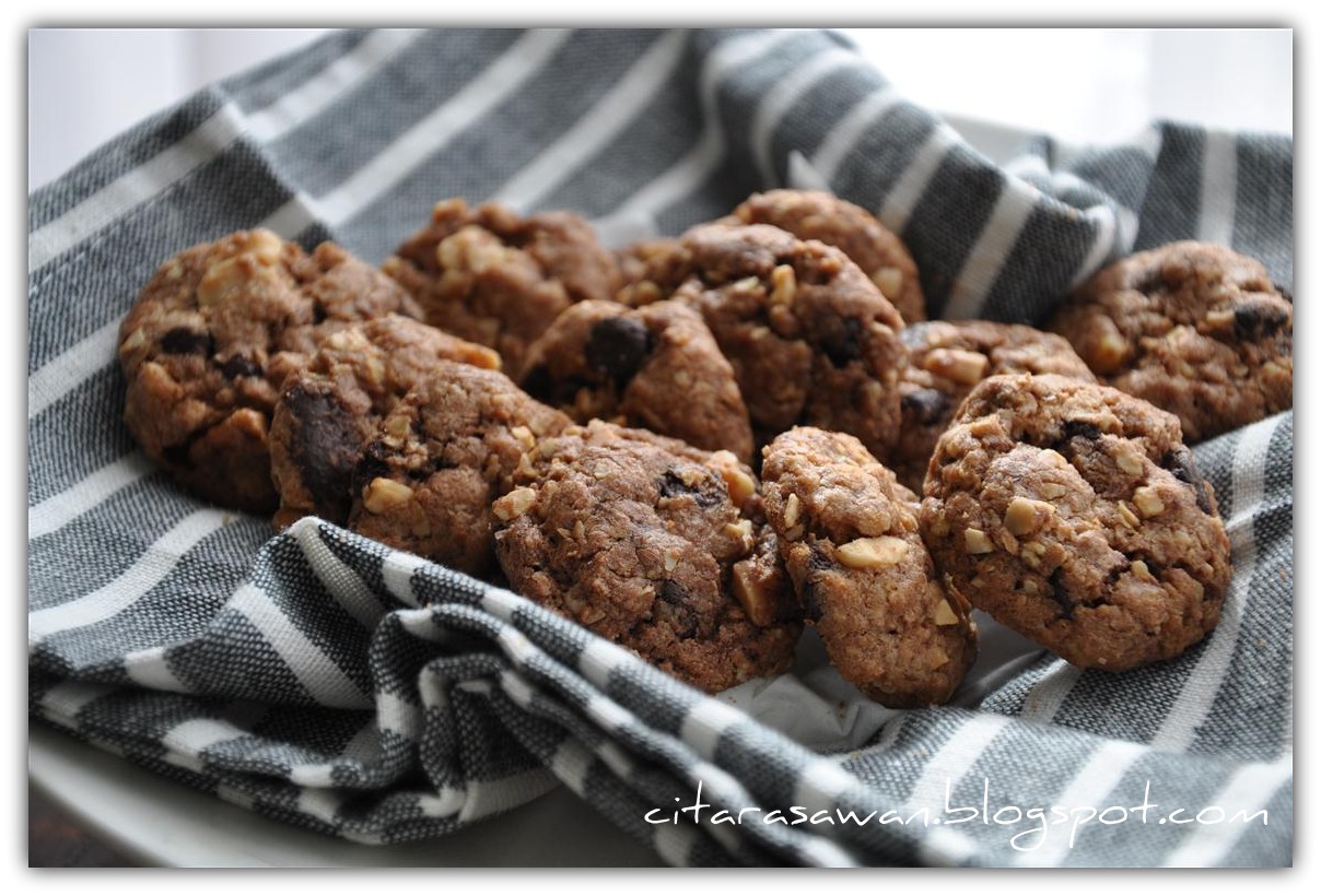 Biskut Famous Amos / Oatmeal Crunchy Cookies ~ Resepi Terbaik
