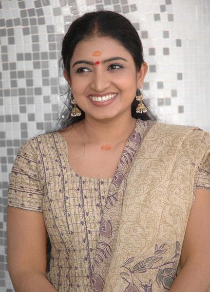 TV actress Sujitha photos Photoshoot images