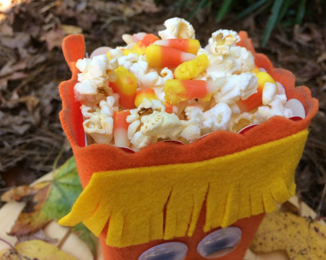  Use a popcorn box as cute packaging for a fun fall treat or to gift to a friend or neighbor!