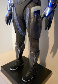 Black Lightning costume legs