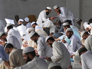 Haram Panggil Amerika Sebagai "Superpower" - Fatwa Ulama Pakistan