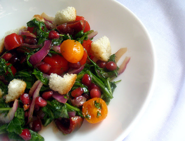 Baby Arugula Tomato Salad with Pomegranate Seeds