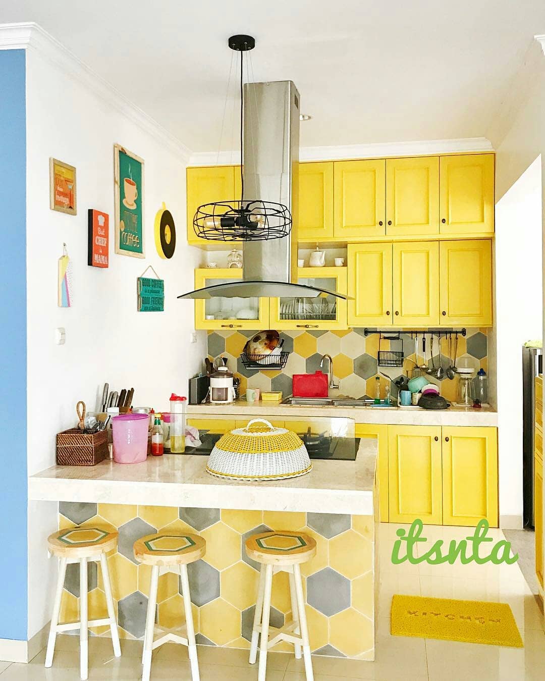 Desain Dapur Minimalis Warna Kuning Arsihome