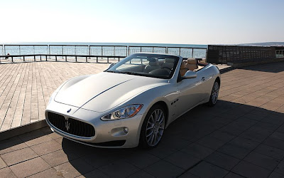 2011 Maserati Granturismo Convertible Luxury Car