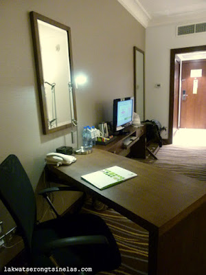 THE OVERNIGHT AT HOLIDAY INN ABU DHABI DOWNTOWN