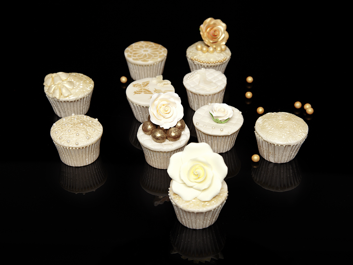 Decorating Wedding Cupcakes