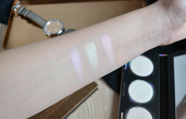 L.O.V. Lovillusion Holographic Highlighter Palette