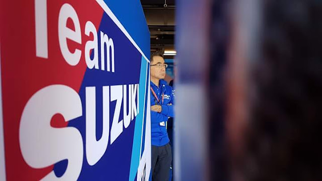 CEO Suzuki Datang Ke Garasi Tim Suzuki