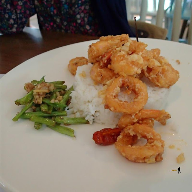 Seafood with Salted Egg Yolk Sauce