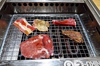 Yakiniku-GO Plus, on the grill