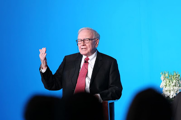 الملياردير وارين بافيت Warren Buffett