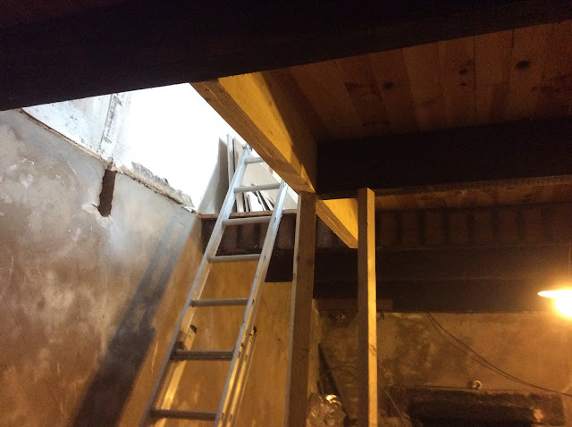 Renovation project  - How to hang a Joist