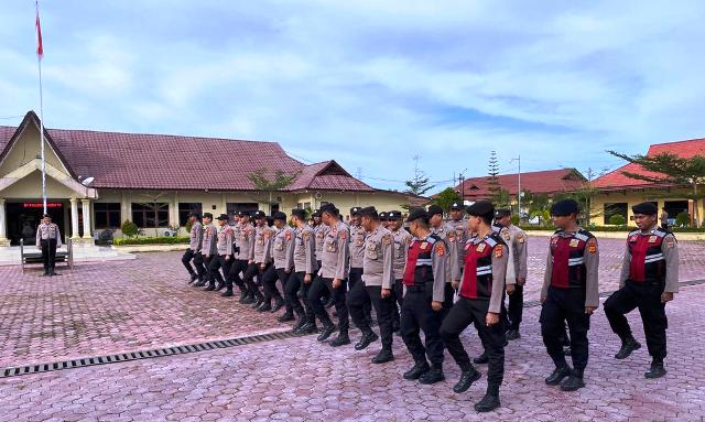 Tingkatkan Disiplin dan Kemampuan, Usai Apel Pagi Personel Polres Aceh Timur Latihan Perdaspol